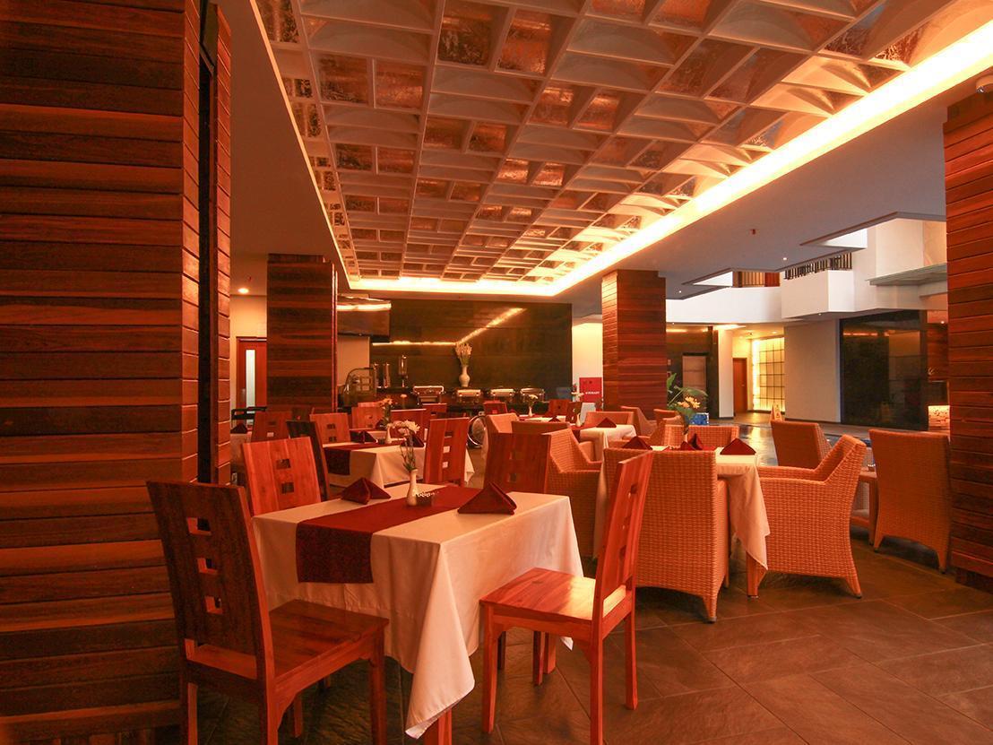 Ping Hotel Семиньяк Экстерьер фото