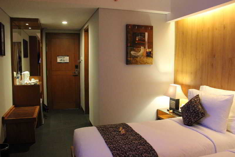 Ping Hotel Семиньяк Экстерьер фото