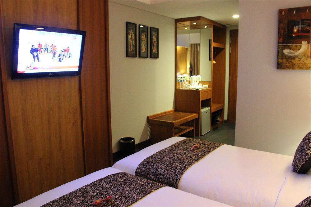 Ping Hotel Семиньяк Экстерьер фото