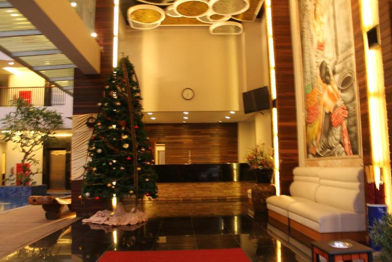 Ping Hotel Семиньяк Экстерьер фото